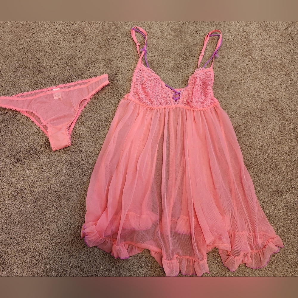 Victoria's Secret 2pc. Chemise Set